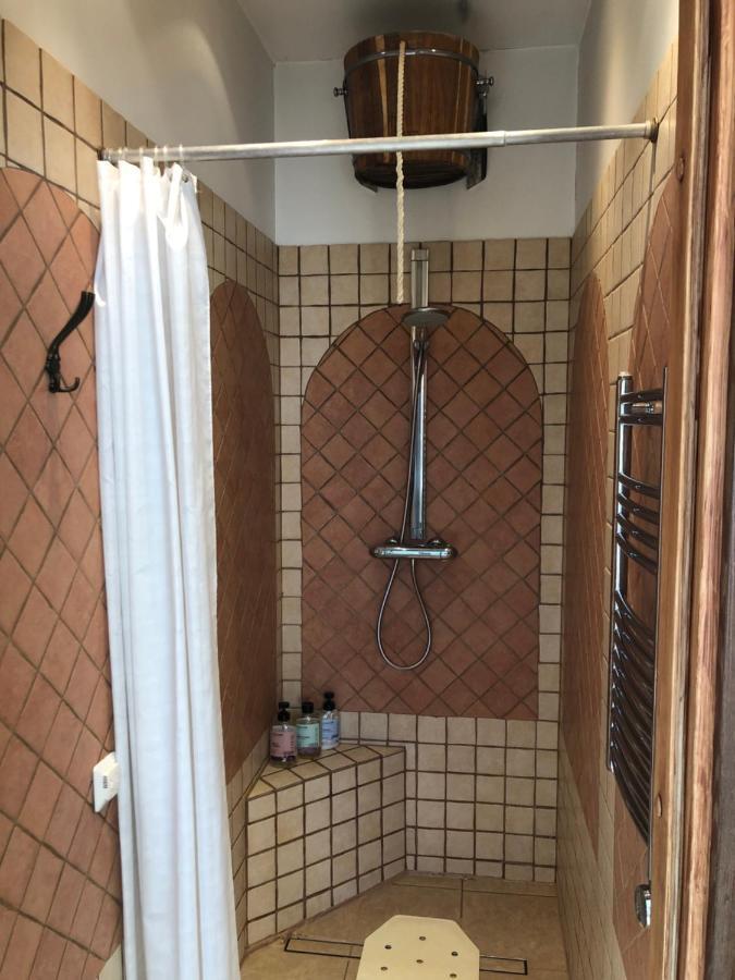 Guests House With Amazing Pool And Sauna Babīte Esterno foto
