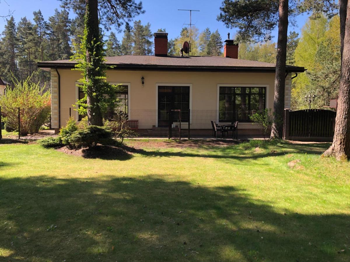 Guests House With Amazing Pool And Sauna Babīte Esterno foto