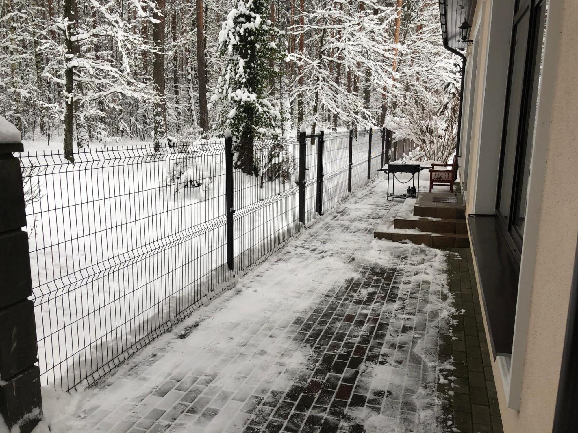 Guests House With Amazing Pool And Sauna Babīte Esterno foto